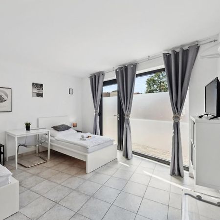 Andriss - Travel & Work - 5 Bedroom - Kitchen - Parking Кайзерслаутерн Экстерьер фото